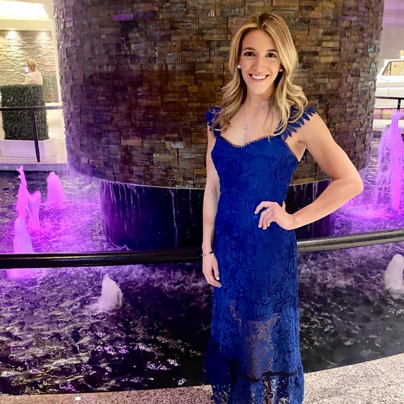 Meet your Posher, Alexandra - Picture 1 of 1